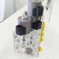Piezas ultraprecisas personalizadas de acrílico PMMA con sistema hidráulico - DP02